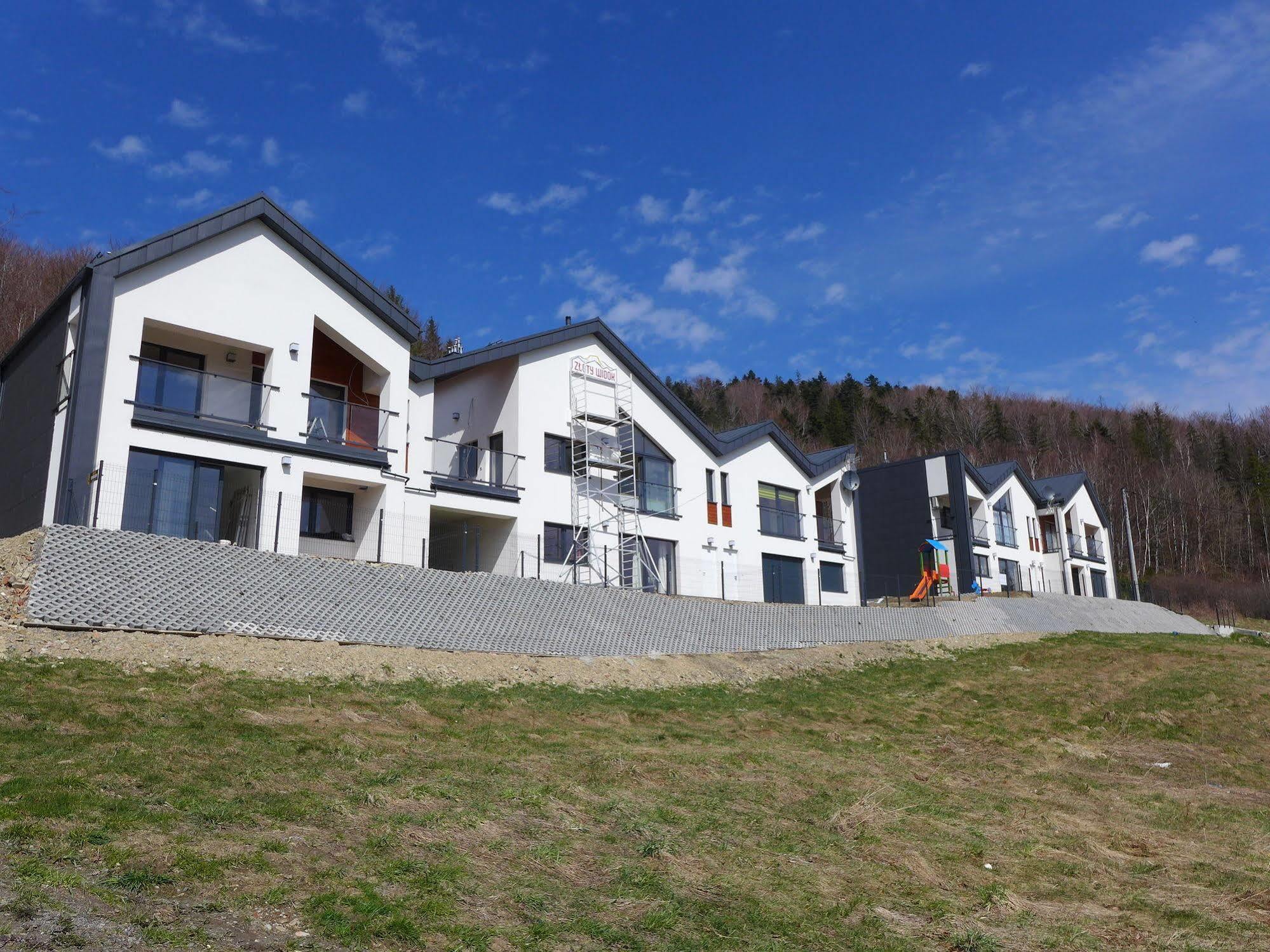 שצ'צ'ירק Apartamenty Zloty Widok מראה חיצוני תמונה